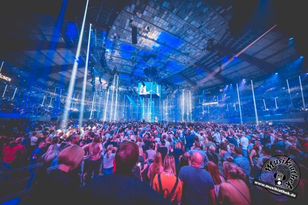 PUR by David Hennen, Musikiathek-9