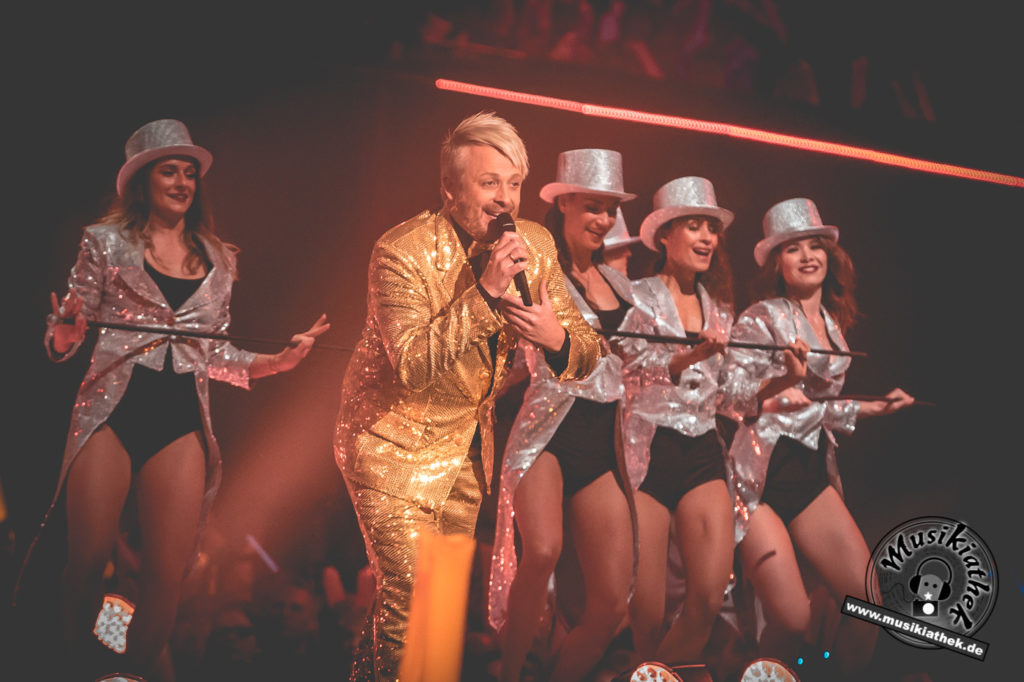 Ross Antony by David Hennen, Musikiathek-3