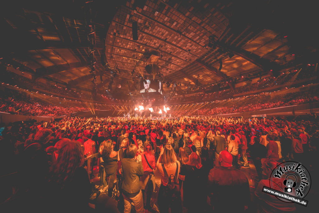 Ross Antony by David Hennen, Musikiathek-7