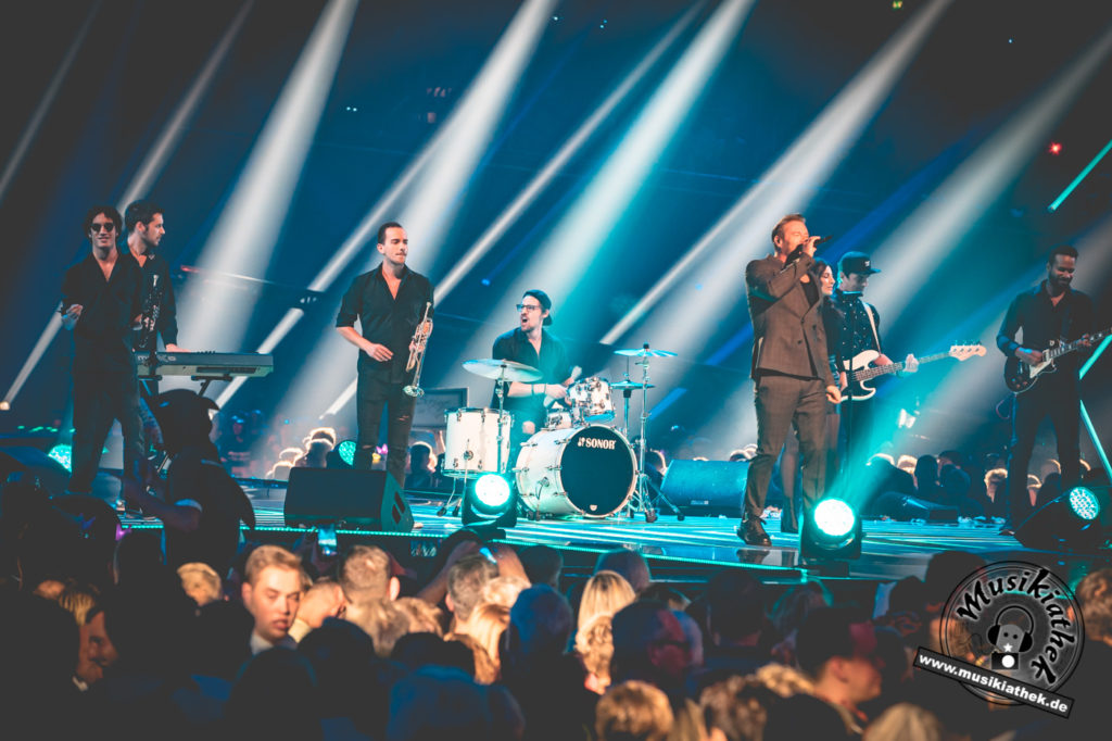 Sasha by David Hennen, Musikiathek-2