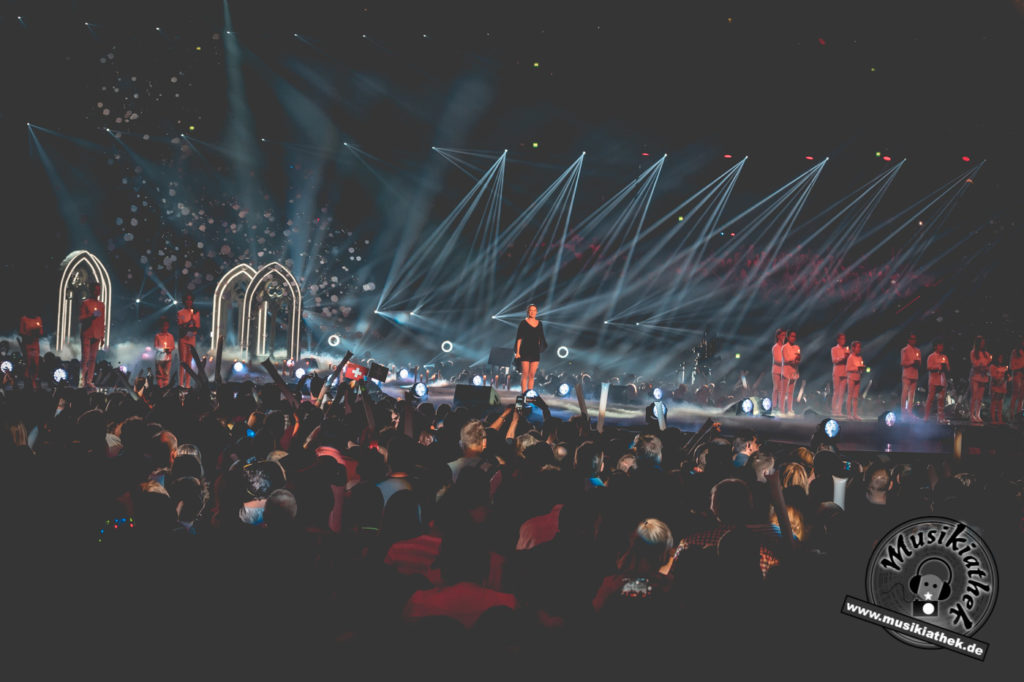 Sotiria by David Hennen, Musikiathek-5