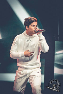 Alex Aiono by David Hennen, Musikiathek-4