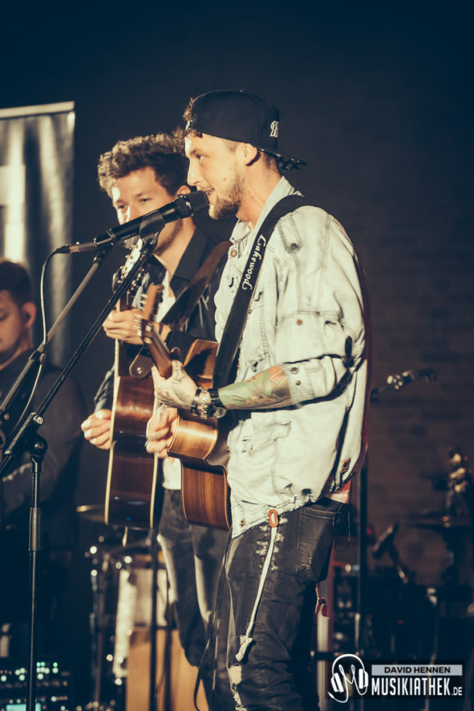 Kuult by David Hennen, Musikiathek-25