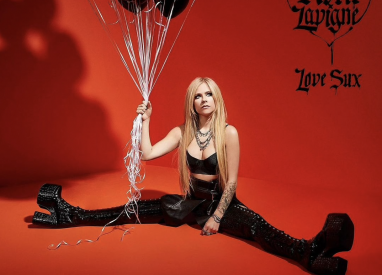 “Love Sux”, stellt Avril Lavigne fest – und kündigt ihr gleichnamiges neues Album an
