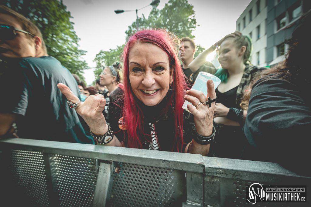 Bloodsucking Zombies from outer Space-16-1dbeaf4d