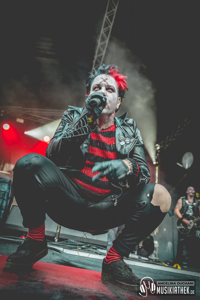 Bloodsucking Zombies from outer Space-3-257fccd6