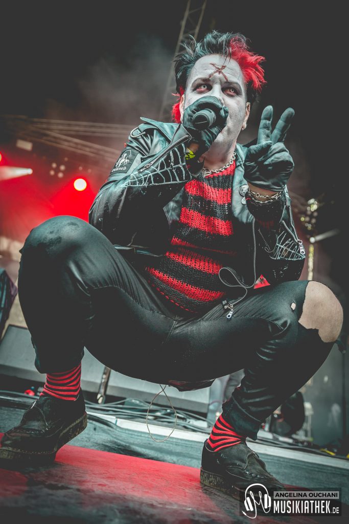 Bloodsucking Zombies from outer Space-4-ccf39e22