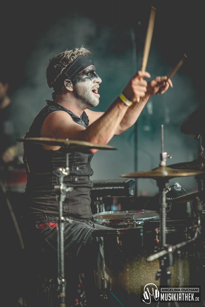 Bloodsucking Zombies from outer Space-42-6be1bcd6