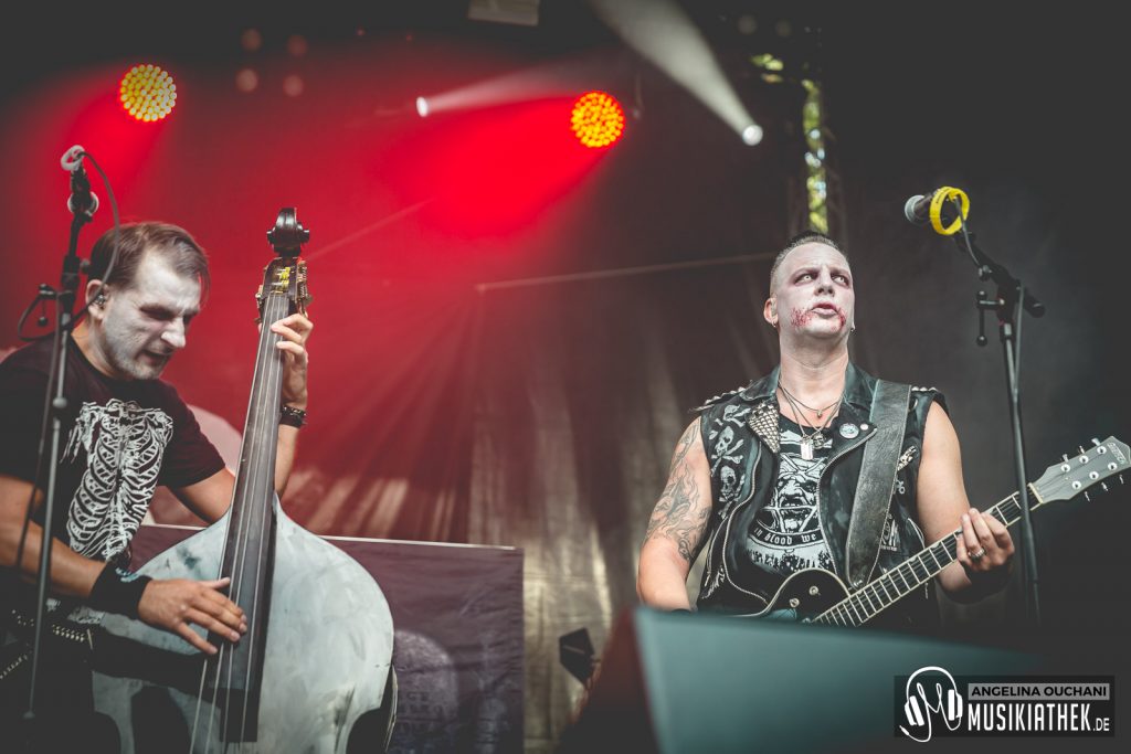 Bloodsucking Zombies from outer Space-8-6f53dbe2