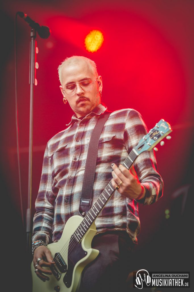 Deine Cousine-45-11e99496