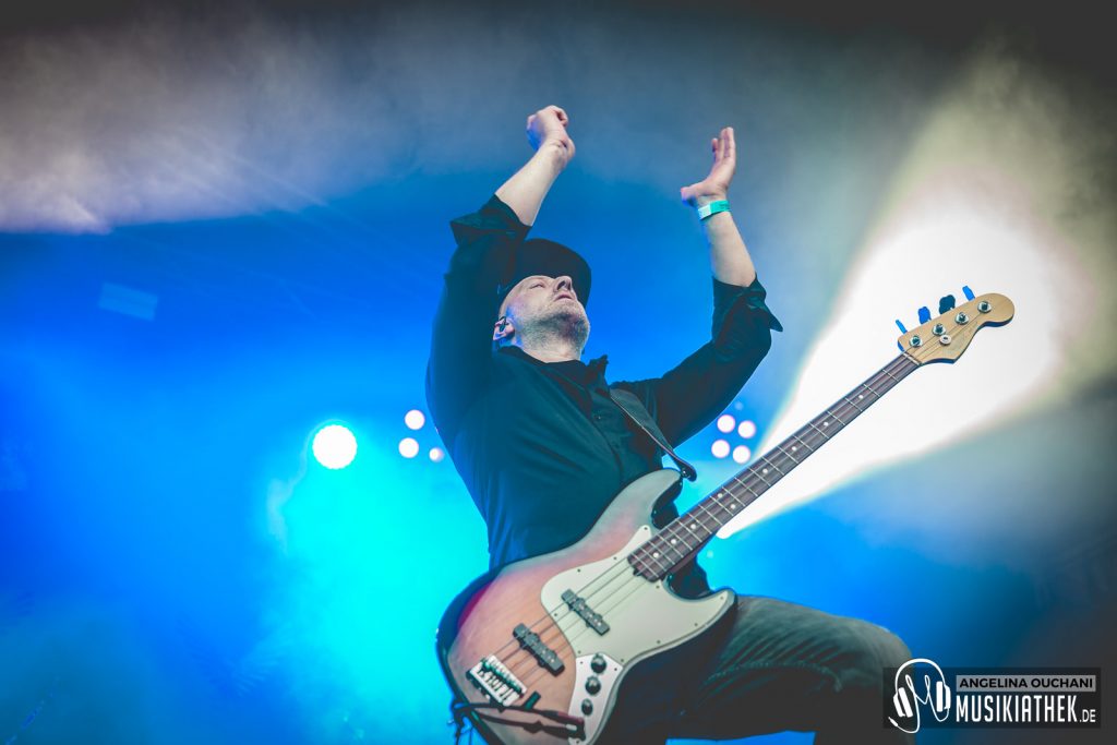 LongDistanceCalling-2-d10ffd5f