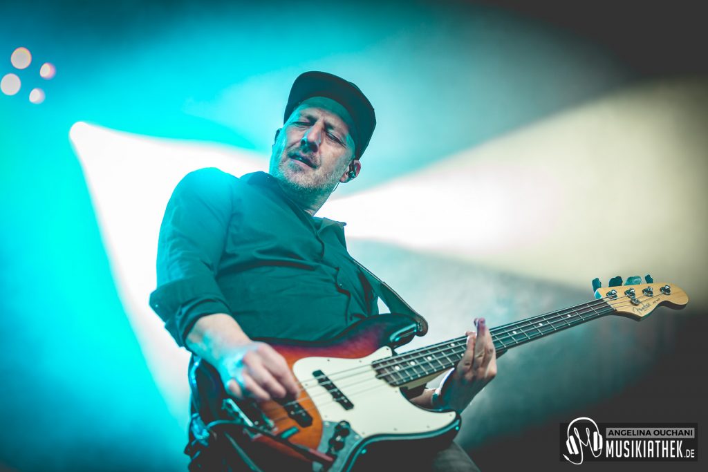 LongDistanceCalling-20-1890d2a2