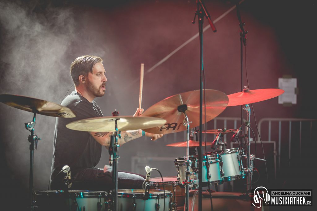 LongDistanceCalling-21-8d297d1c