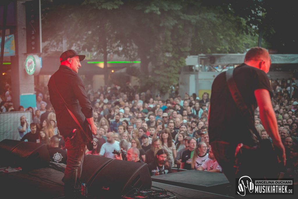 LongDistanceCalling-23-5e127a84