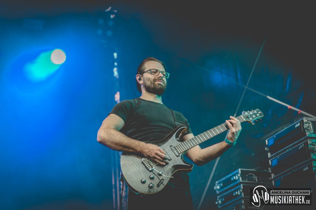 LongDistanceCalling-6-a93d9785