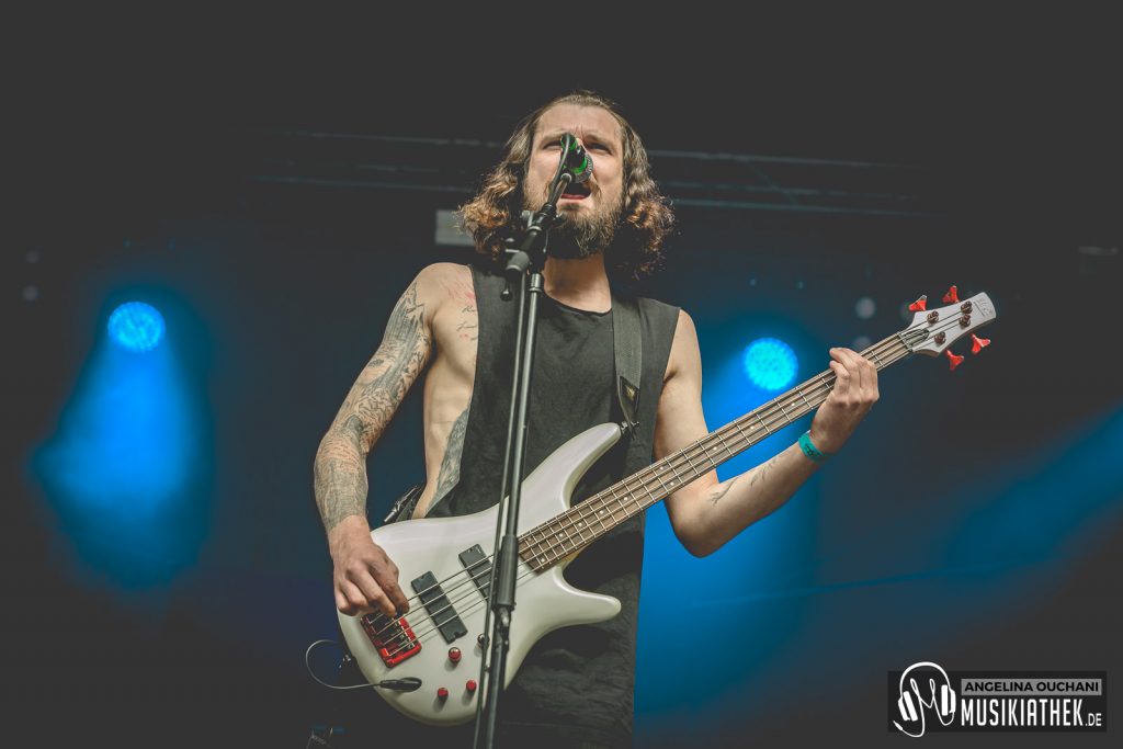 The Narrator-11-22158843