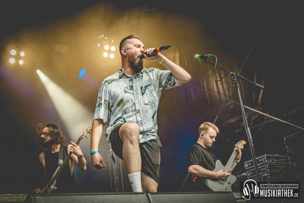 The Narrator-9-b614bf97