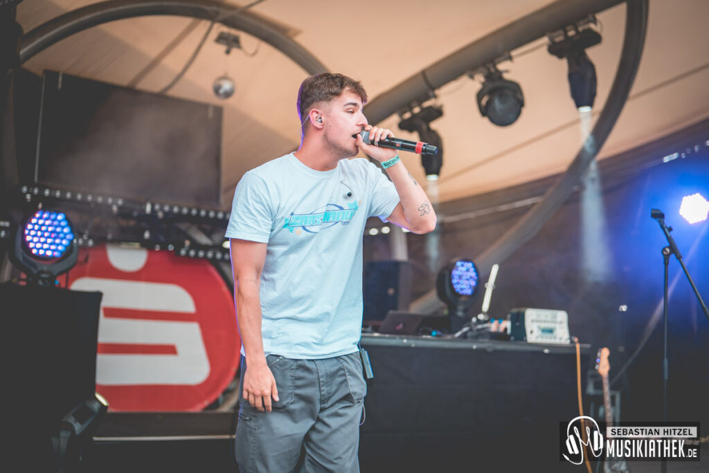 aaron @ sebastian hitzel musikiathek-1