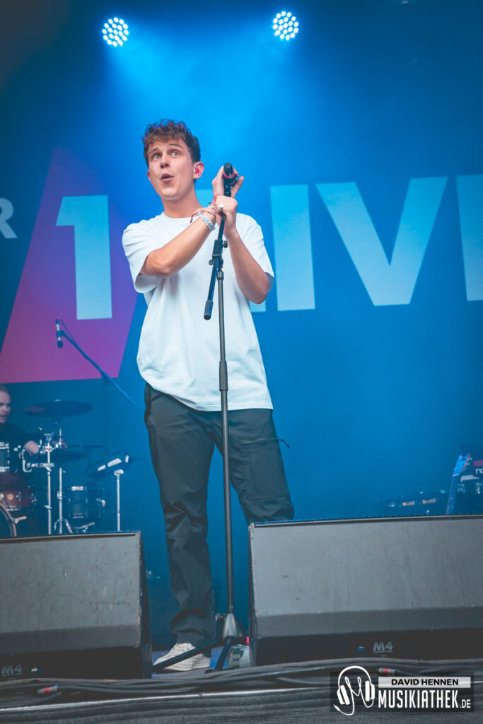 gregor hägele @ david hennen musikiathek-7