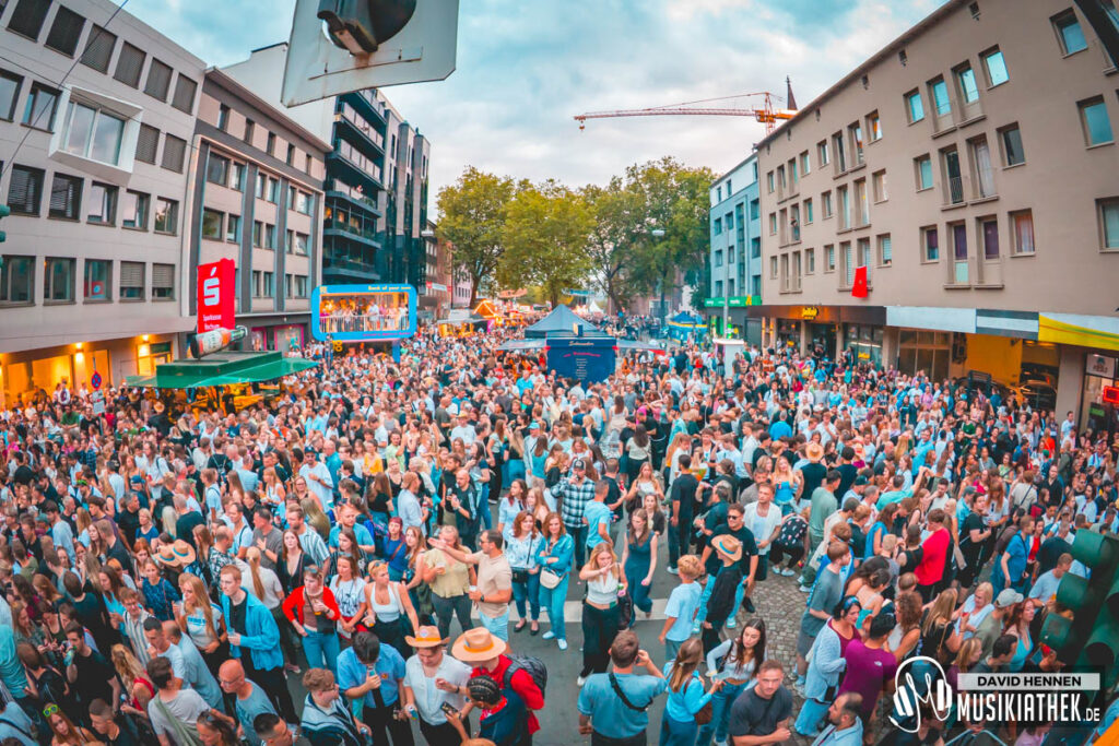 Impressionen-Samstag-by-David-Hennen-Musikiathek-44-1