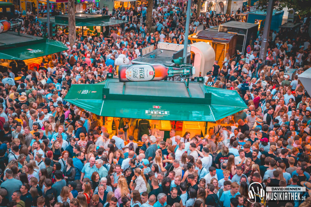 Impressionen-Samstag-by-David-Hennen-Musikiathek-51-1
