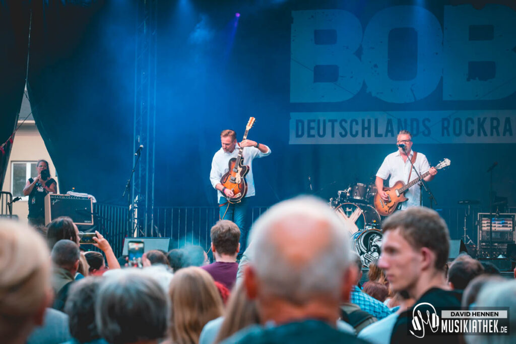 Los-Gerlachos-by-David-Hennen-Musikiathek-1