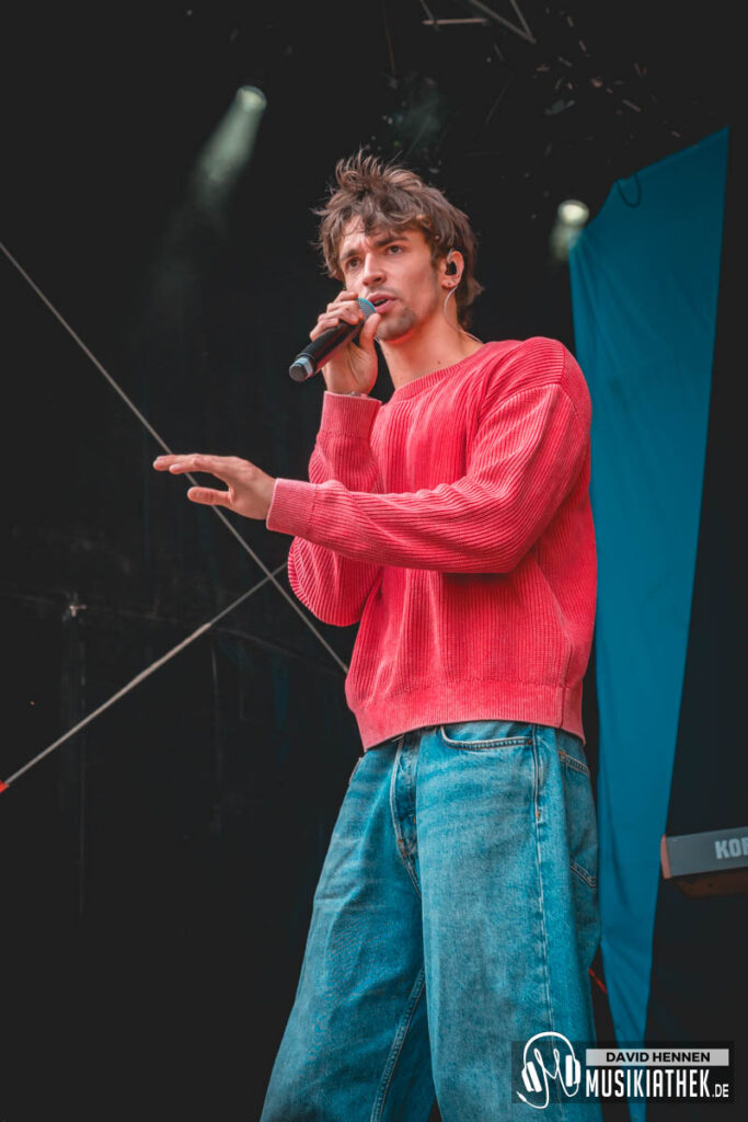 MIKA-NOE-by-David-Hennen-Musikiathek-7