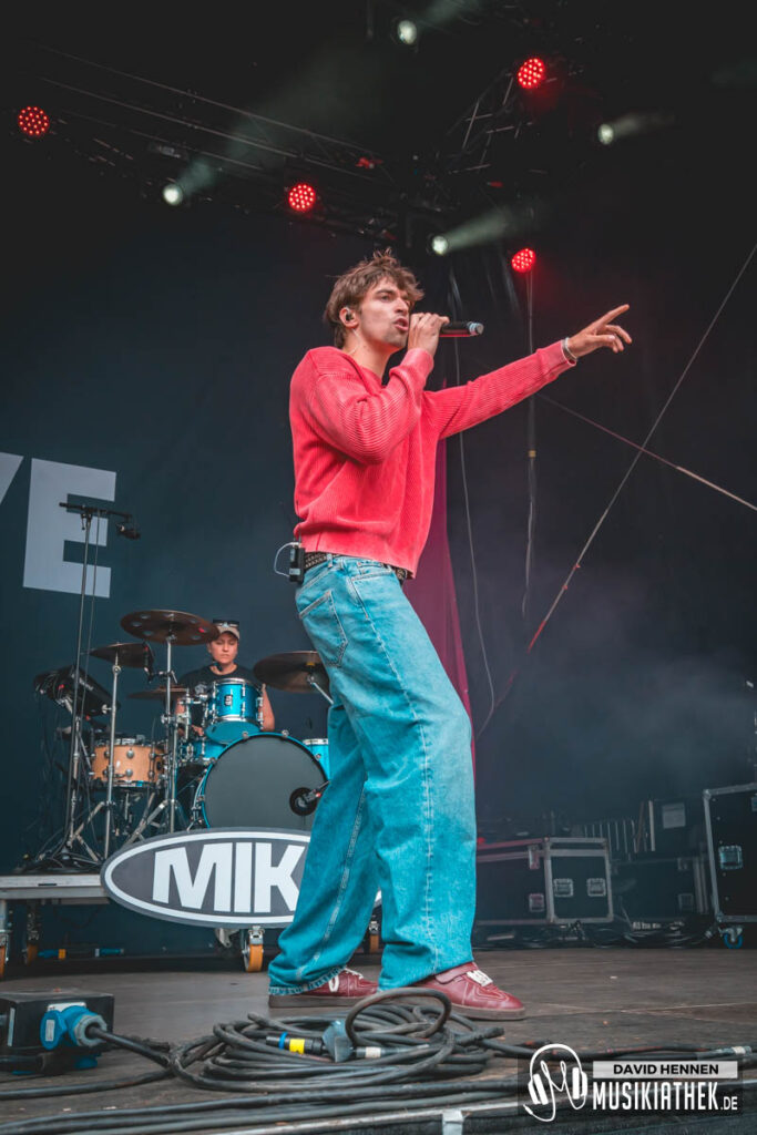 MIKA-NOE-by-David-Hennen-Musikiathek-8