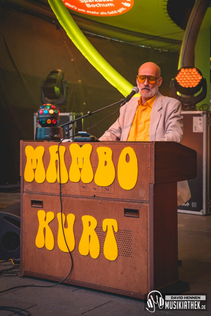 Mambo-Kurt-by-David-Hennen-Musikiathek-12
