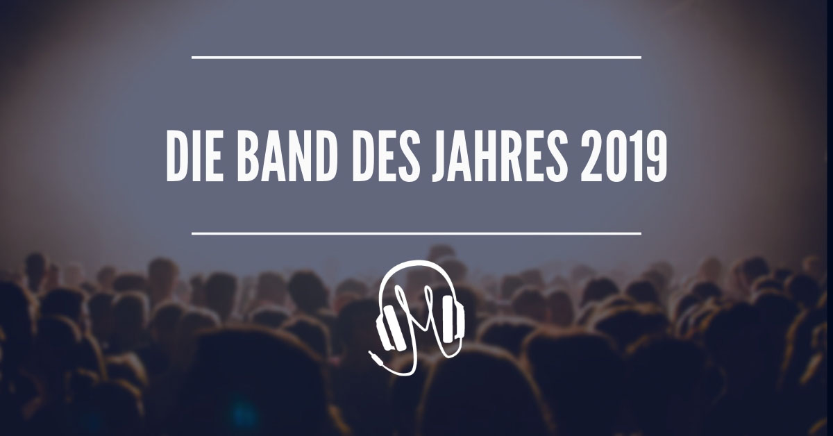 Image may contain: one or more people and text