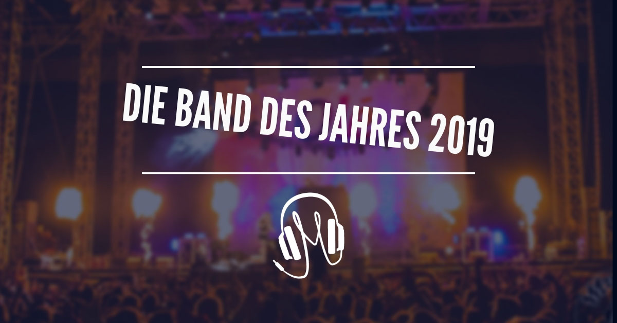 Image may contain: one or more people and text